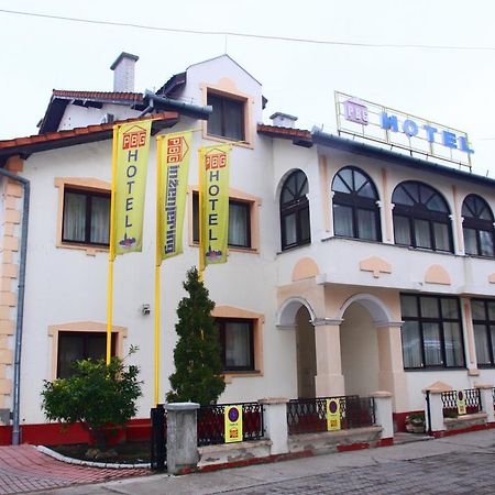 Garni Hotel PBG Subotica Buitenkant foto