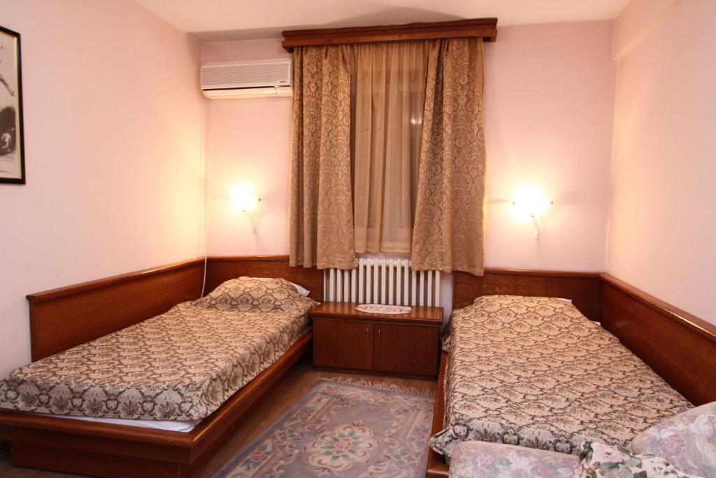 Garni Hotel PBG Subotica Kamer foto